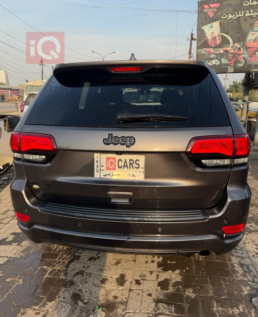 جيب جراند شيروكي